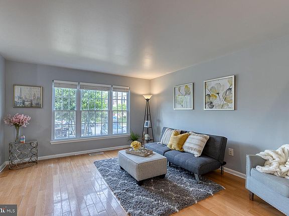 3rd image of 14602 Thera Way