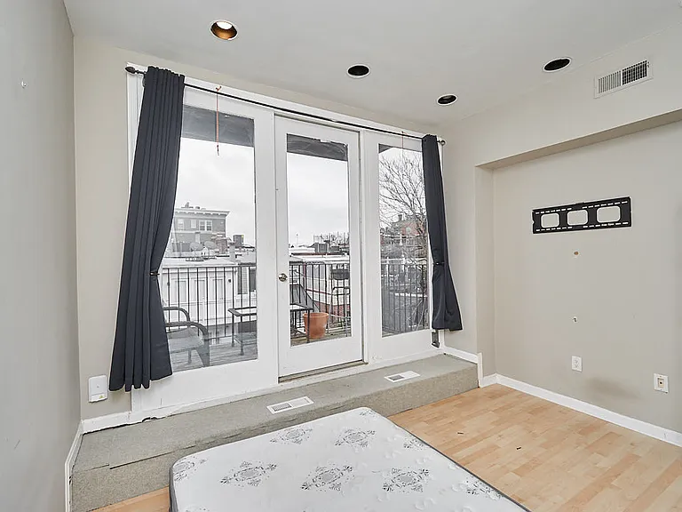 1710 U St NW #4 — Photo 6