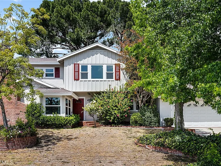 3511 Paraiso Way — Photo 2