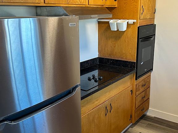 5th image of 720 Madison Ave APT 9