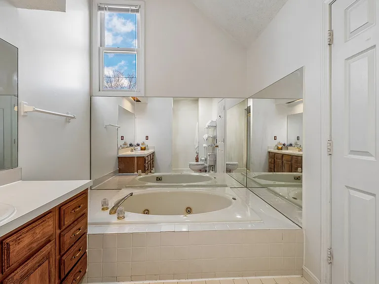 118 Magee Ct — Photo 10