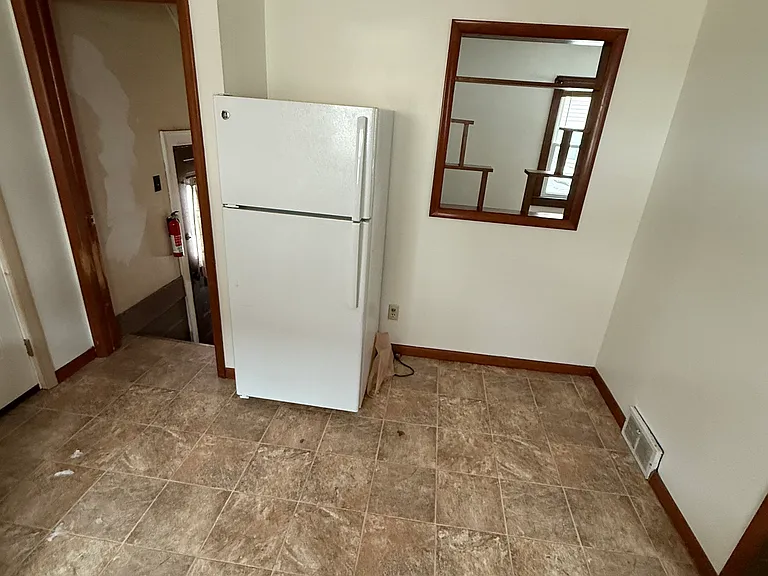 1021 N Mantua St — Photo 4