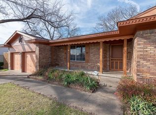 513 Prescott Dr, Garland, TX 75041
