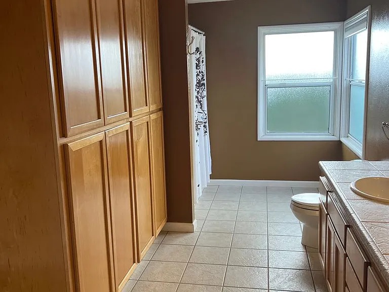 1620 Park Ave — Photo 14