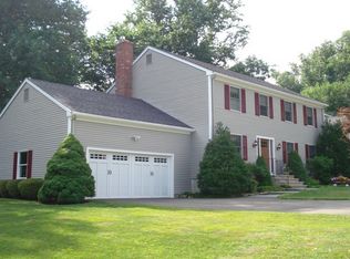 23 Machalowski Rd, Trumbull, CT 06611