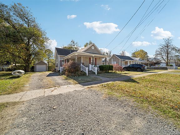 3rd image of 410 E Church St