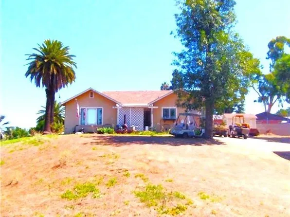 1390 Prospect Dr, Pomona, CA 91766