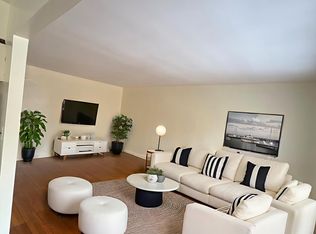 34-35 24th St #3, Astoria, NY 11106