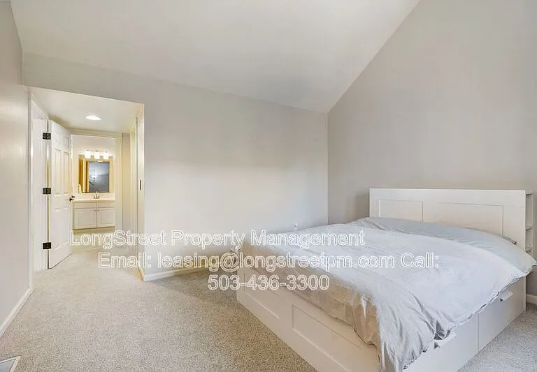 10247 NW Village Heights Dr — Photo 42
