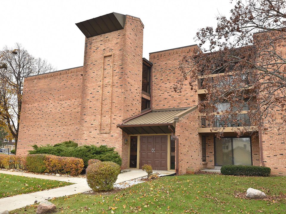 1st image of 8735 N 72nd St APT 108