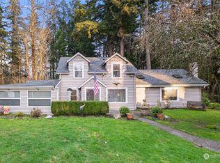 11725 Aqueduct Dr E, Tacoma, WA 98445