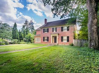 1606 Fairway Dr, Lexington, KY 40502