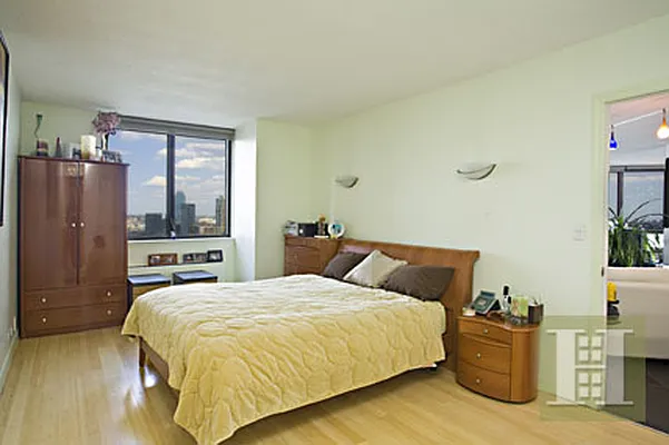 Sold by Halstead Real Estate | media 2