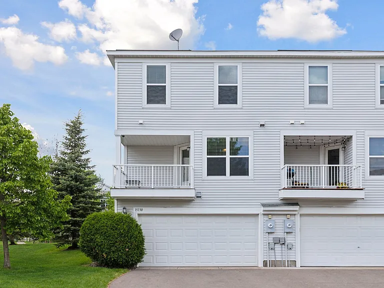 15130 Fanning Dr N #1 — Photo 35
