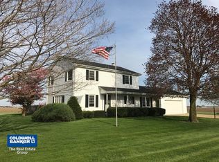 5S241 Davis Rd, Big Rock, IL 60511