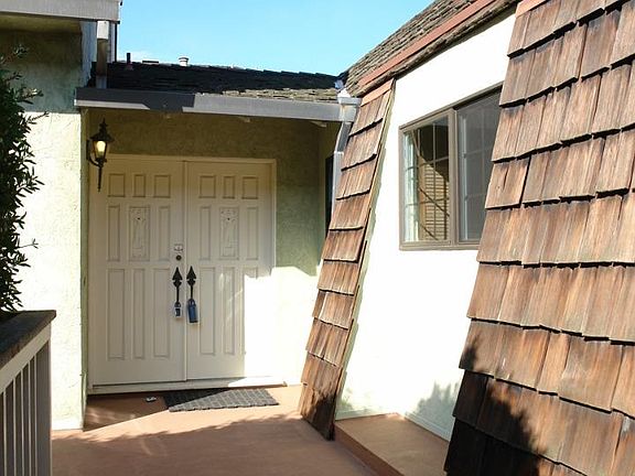 2nd image of 1325 Paloma Ave