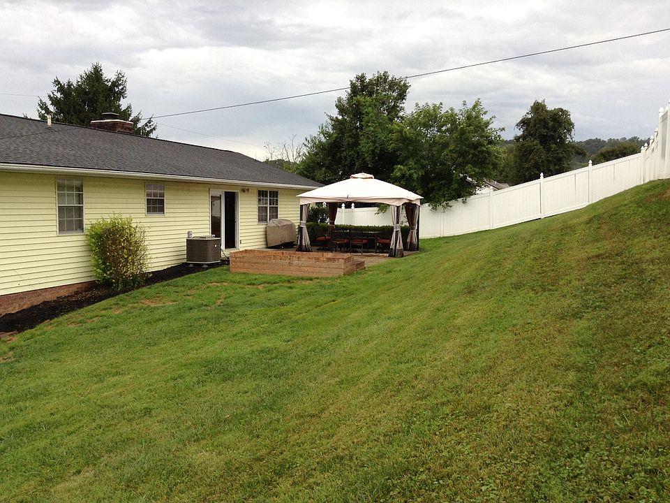 5 Regal Oaks, Barboursville, WV 25504 Zillow