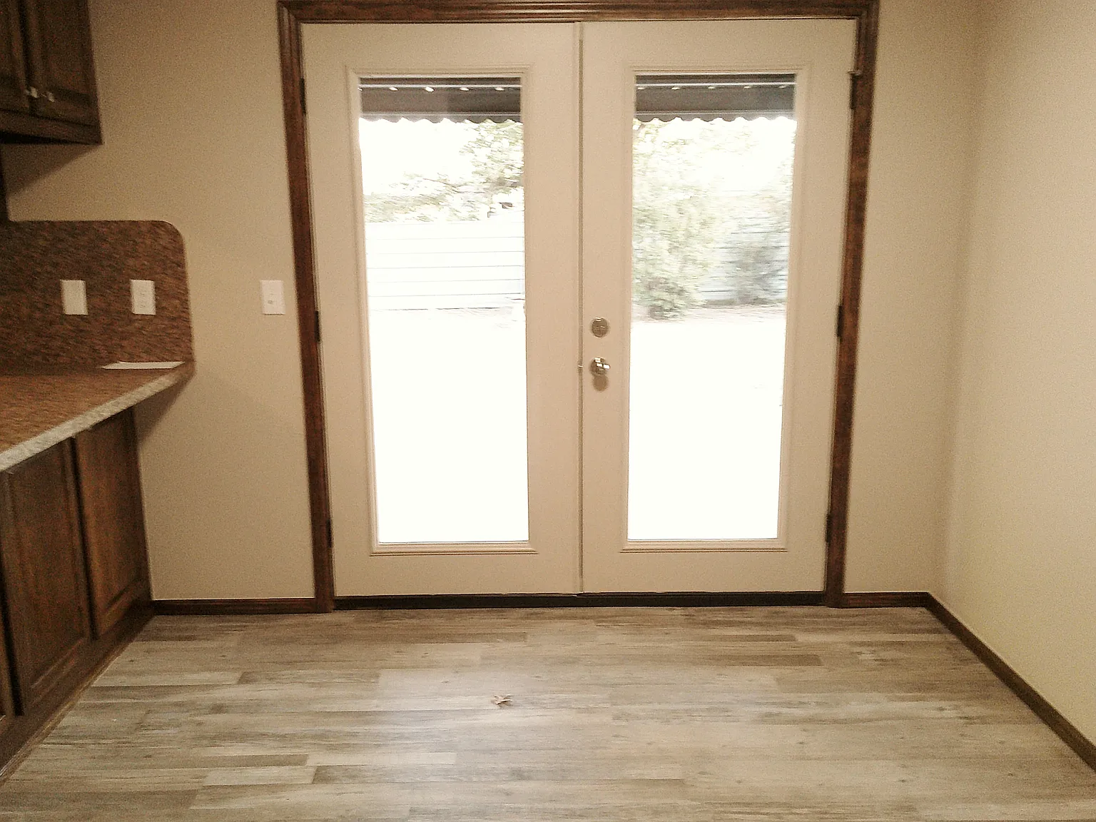 3 bed, 1.5 bath, 1075 sqft, $1,275 — Photo 4