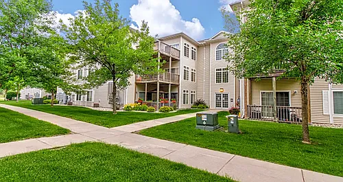 7446 S Louise Ave #101 Photo 1