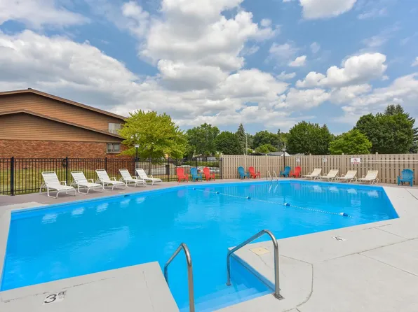 3935 S 84th STREET #4, Greenfield, WI 53228