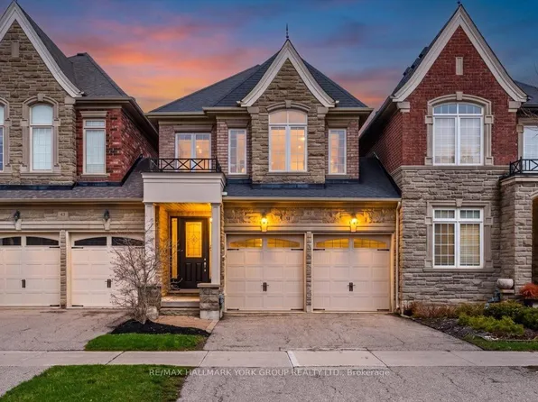 40 Alex Campbell Cres W, King, ON L7B 0C2