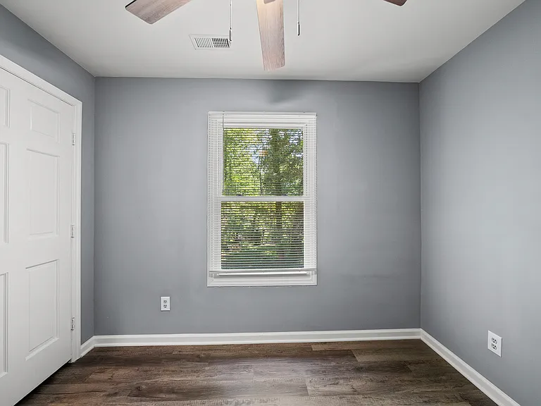 2108 Treverton Pl — Photo 22