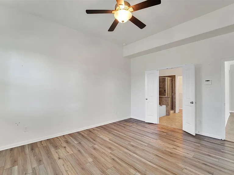 5407 Baronet Dr — Photo 17