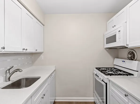 River Edge Commons LLC, 195-205 Kinderkamack Rd #203-B, River Edge, NJ 07661