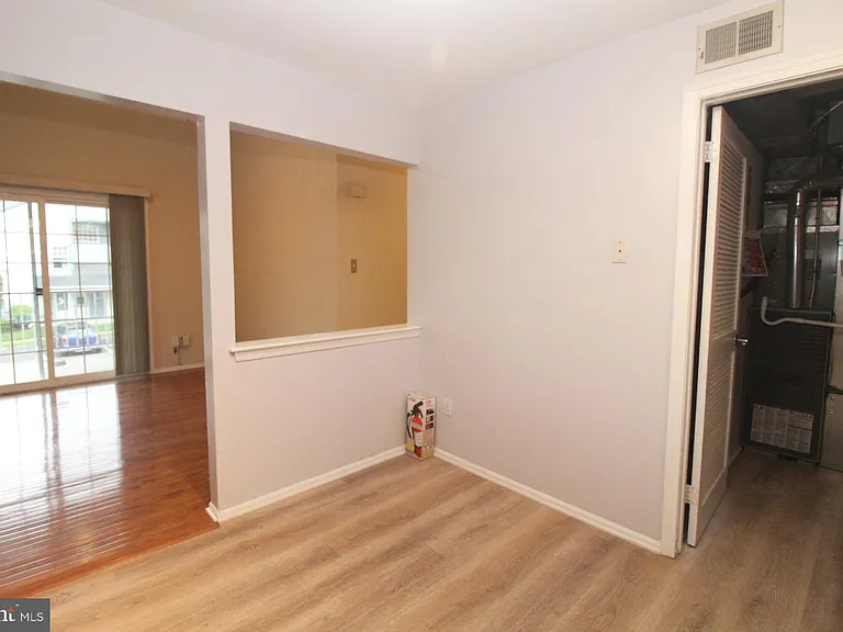 262 Andover Pl — Photo 11