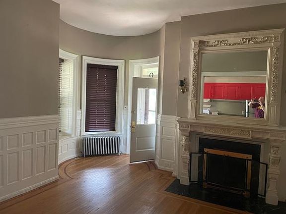 FAMILY ROOM #3