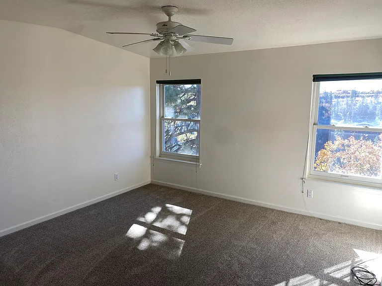 505 Oppenheimer Dr — Photo 29