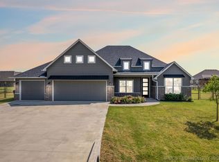 5552 E 142nd Pl N, Collinsville, OK 74021