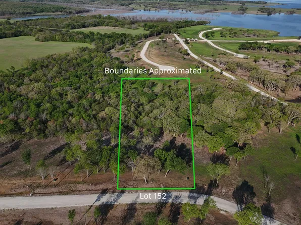 254 Timberland Hts, Windom, TX 75492