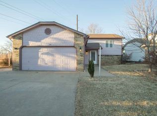 107 Chestnut Dr, Mulvane, KS 67110
