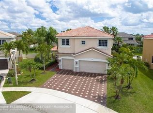 2057 SW 176th Ter, Miramar, FL 33029