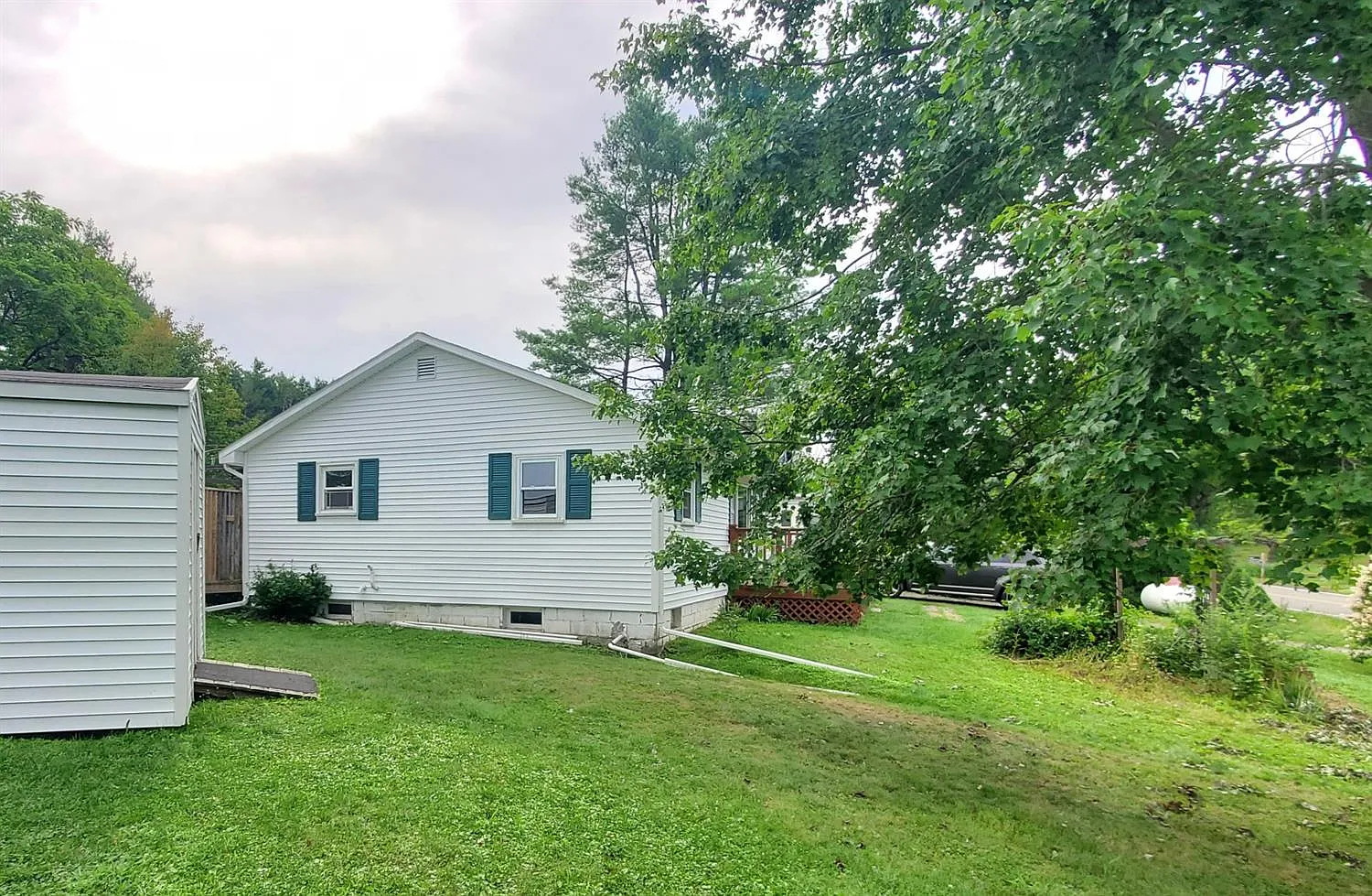 1649 Gaskill Rd photo 1
