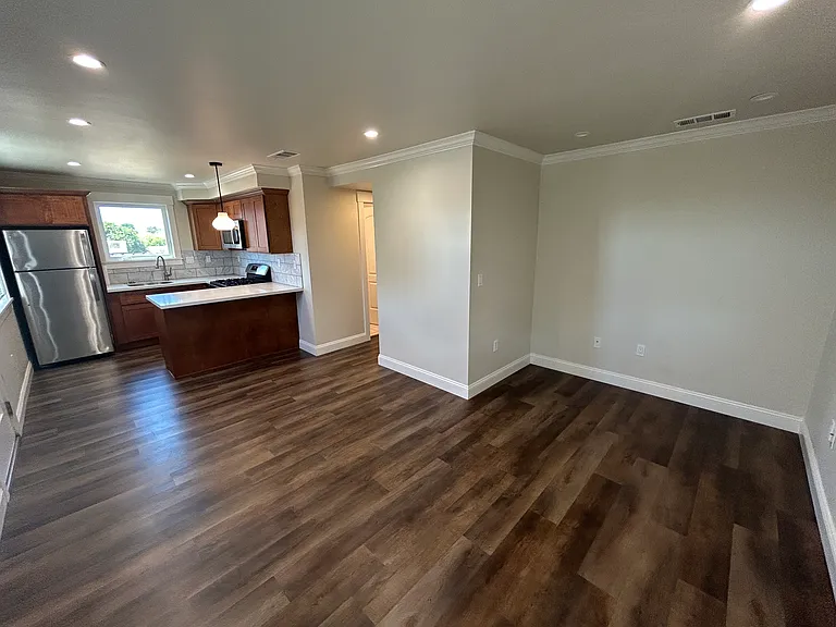 715 Sacramento St #A — Photo 2