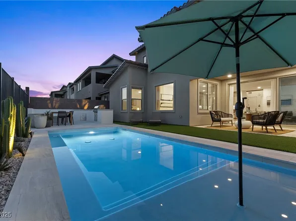 532 Crown Mesa Ave, Las Vegas, NV 89138