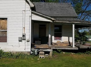 901 W Broadway Blvd, Johnston City, IL 62951