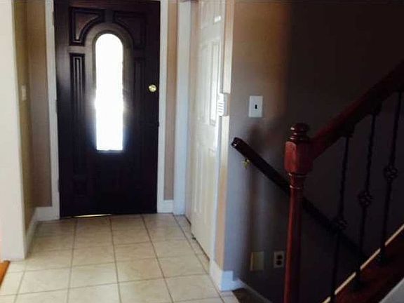 3rd image of 134 Dugan Ln