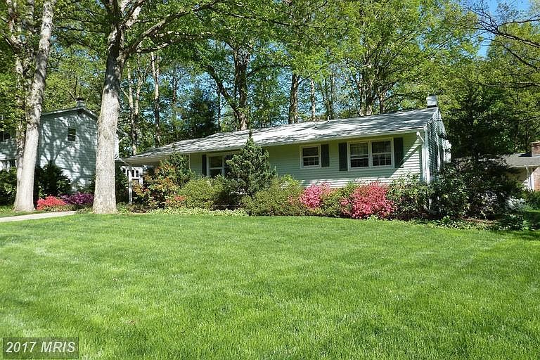 1st image of 2605 Dennis Dr