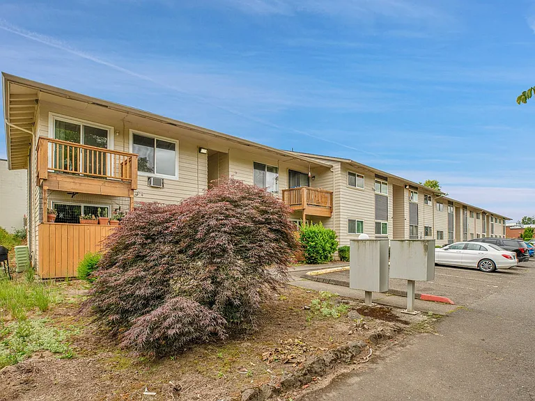 10900 SW Gaarde St — Photo 3