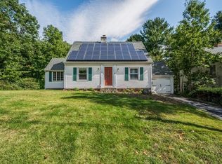 40 Navasota Ave, Worcester, MA 01602