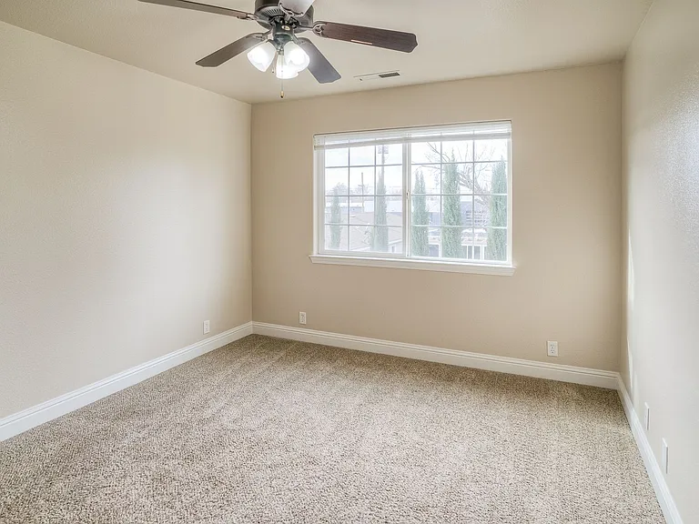 960 Myrtle Ave — Photo 21