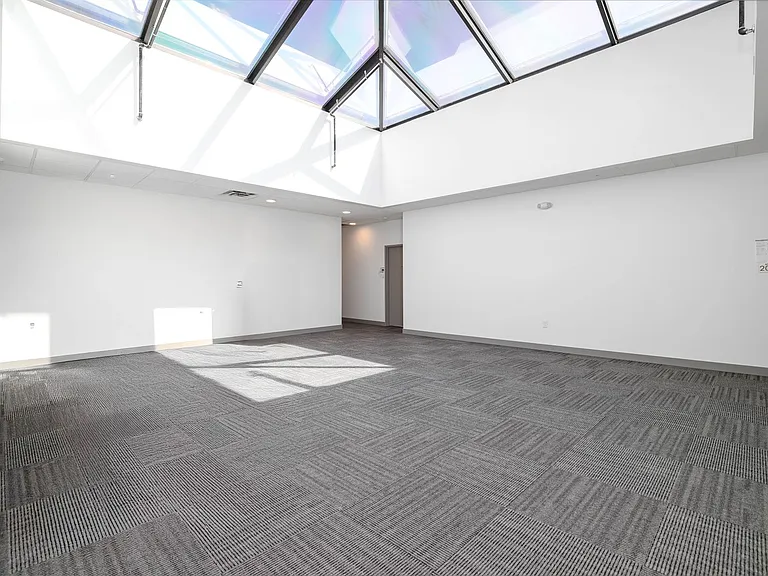 222 Bush St #205 — Photo 19