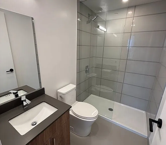 758 Dovercourt Rd #707 — Photo 12