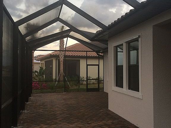 3rd image of 12576 Fairington Way