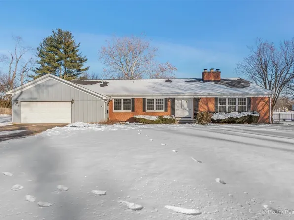 627 Maple Ln, Geneva, IL 60134