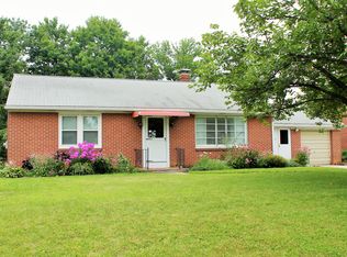 43 Radio Road, Hanover, PA 17331