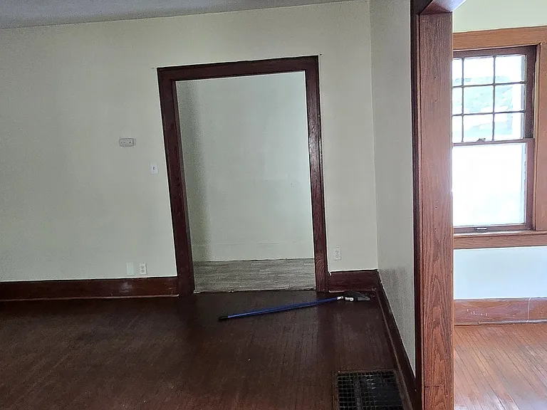 4024 Willys Pkwy — Photo 11